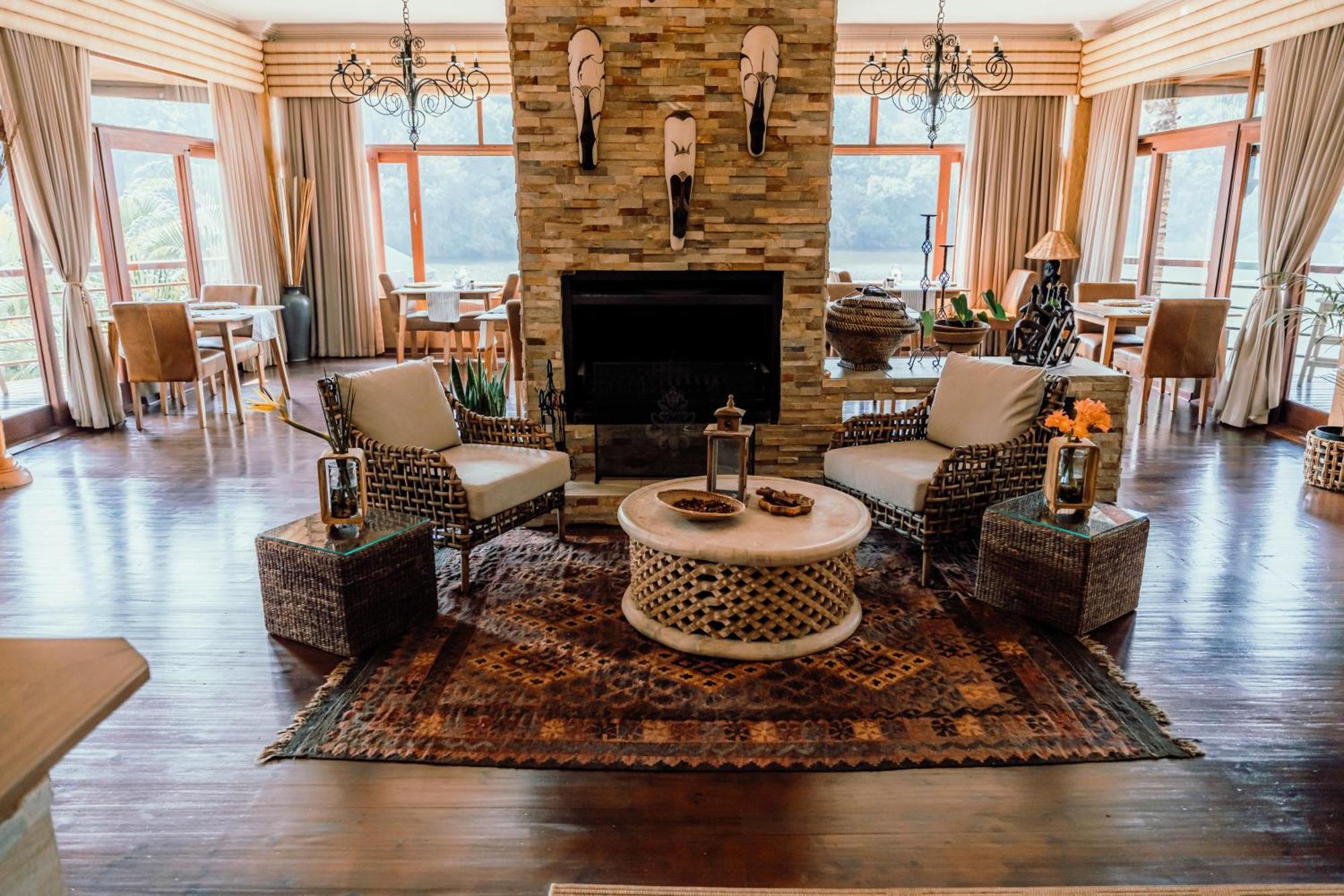 Bambuu Lakeside Lodge هازيفيو المظهر الخارجي الصورة